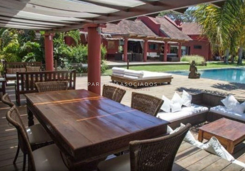 Imagen 16 de 17 de Venta De Casa 6 Dormitorios En La Barra