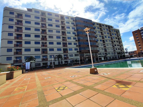 Imagen 2 de 13 de Invalmhouse Inmobiliaria. Villas Partenopemar Apartamentos Entrada De Higuerote 1 Hab Y 2 Hab