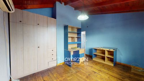 Casa En Venta De 5 Dormitorios 3 Baños 3 Estacionamientos