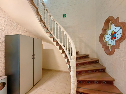 Casa 281m2 / 5r / 4b