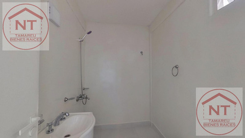 Departamento 2 Ambientes. Balcon Corrido. Piso Alto. Villa Del Parque. 58m