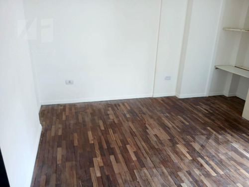 Alquiler 1 Dormitorio, Frente Con Balcón