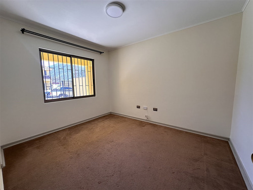 Casa En Arriendo De 3 Dorm. 2 Baños En La Serena
