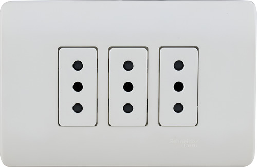 Enchufe Triple 2p+t 10a 250v Armado Blanco Genesis