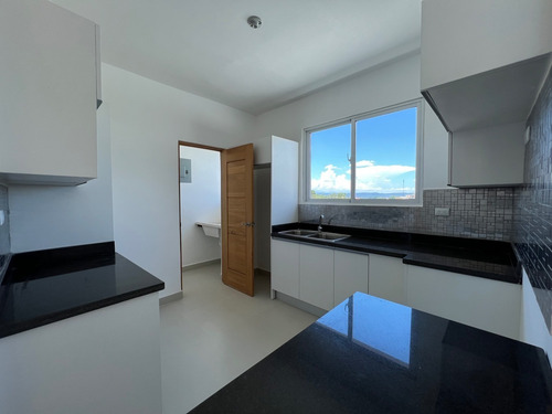 Imagen 11 de 14 de Apartamento Con Terraza En Santiago, Con Vista Al Monumento De Santiago.