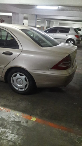 Mercedes Benz C220