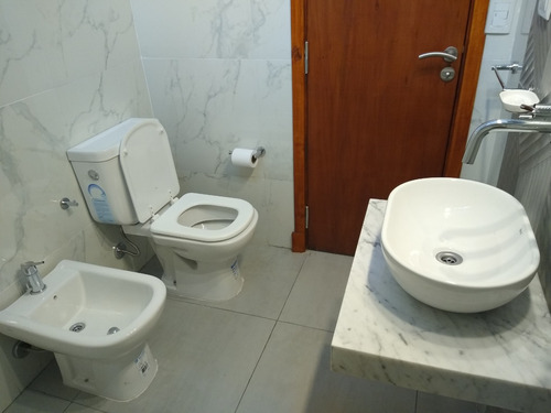Imagen 13 de 21 de Dueño Vende Impecable Departamento De 3 Ambientes En Ph. Totalmente Reciclado.