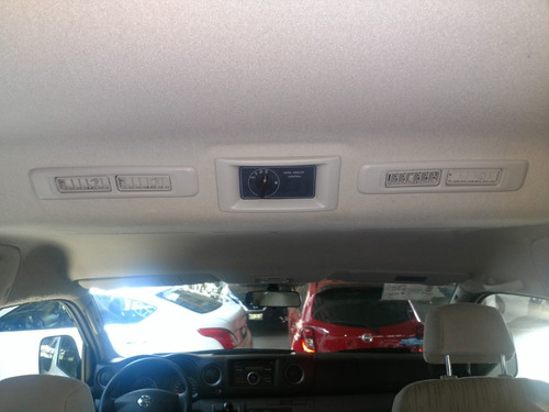 Imagen 10 de 14 de Nissan Urvan 15 Pasajeros 2019 Paq Seguridad
