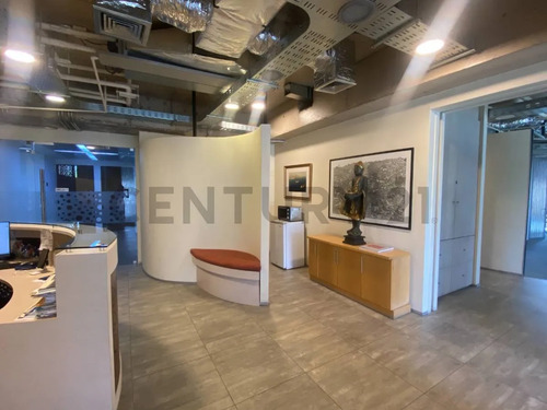 Oficina En Venta, Amoblada, Metro Los Dominicos, Las Condes