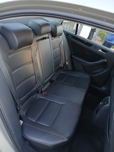 Volkswagen Vento 2.5 Luxury 170cv Tiptronic