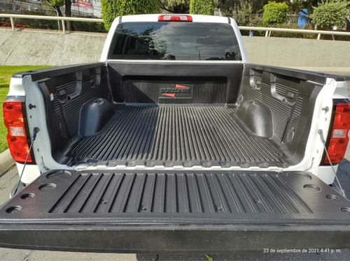 Imagen 11 de 12 de Chevrolet Silverado 5.3 2500 Cab Dob Star 4x2 Aut 2017