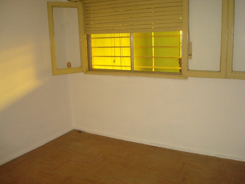 Imagen 6 de 10 de Casa En Venta En Moron Sur