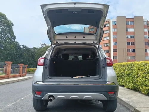 Renault Captur 2.0 Intens Automática