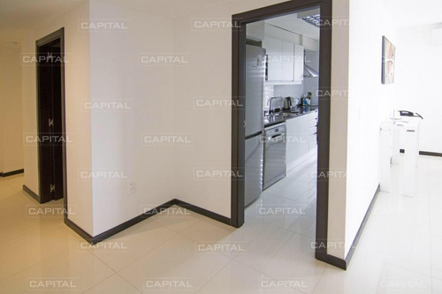Moderno Apartamento De Dos Dormitorios - Punta Del Este- Ref: 30614