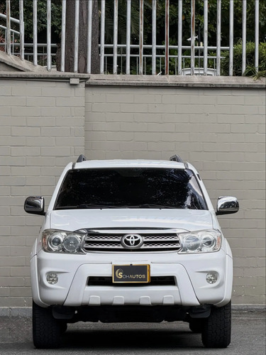 Toyota Fortuner 2.7 Sr5