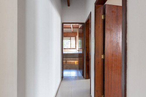 Casa Em Nonoai Com 4 Dormitórios - Lu431988