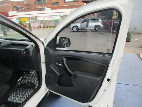 Renault Duster DYNAMIQUE 4X2 2000CC MT AA