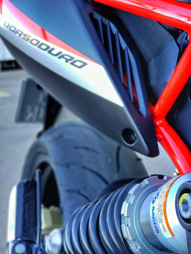 Imagen 7 de 10 de Aprilia Dorsoduro 900