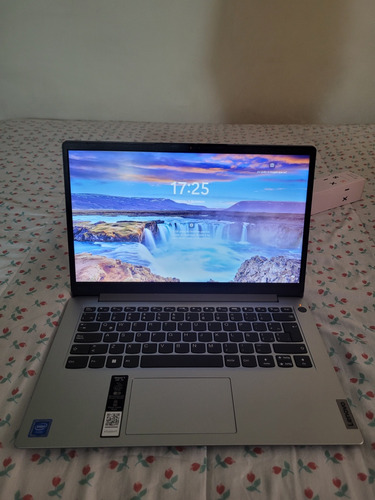 Lenovo Ideapad 1i