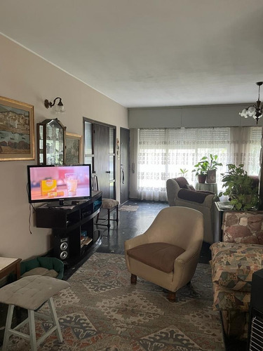 Imagen 2 de 13 de Venta Casa Malvin 4 Dorm