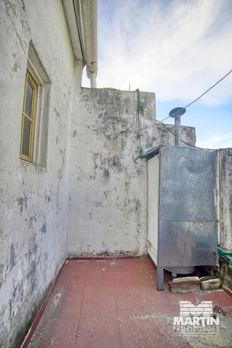 Casa Ph 3 Dptos De 2 Ambientes Cada Uno, Excelente Ubicacion 4 Cuadras De Av.