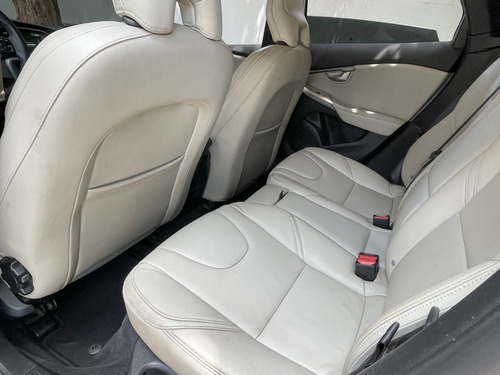 Volvo V40 2.0 T4 Kinetic Drive-e 5p