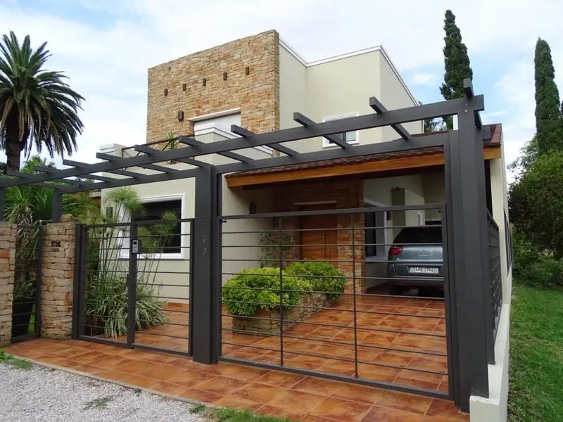 Casa En Alquiler De 3 Dormitorios En Real De San Carlos · Foto 2