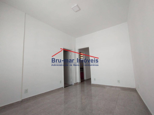 Imagem 4 de 15 de Apartamento 1 Dormitório Reformado Frente A Praia Bairro Ponta Da Praia - X-1701-1