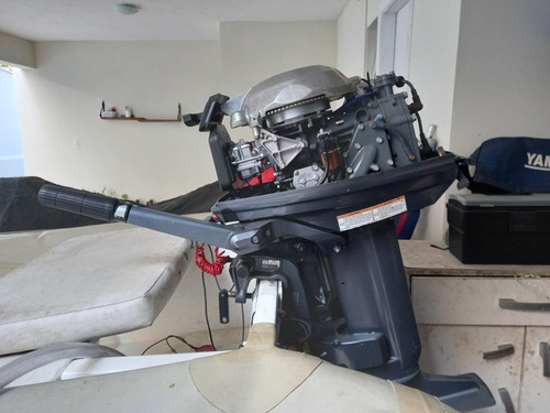 Imagem 2 de 4 de Theta Casco De Fibra,motor