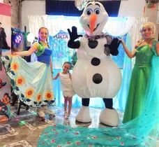 Shows En Patines: Frozen. Princesas. Ladybug. Soy Luna.moana