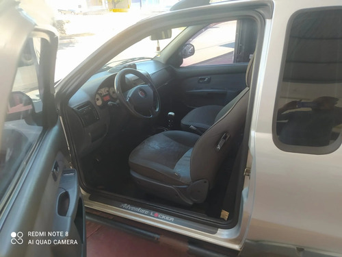 Fiat Strada 1.8 MPI ADVENTURE CE 8V FLEX 2P MANUAL