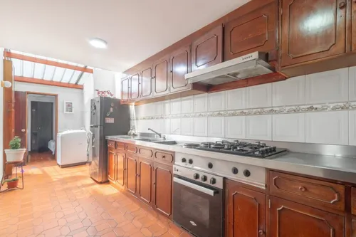 Casa En Venta En Niza 8. Cod V14654