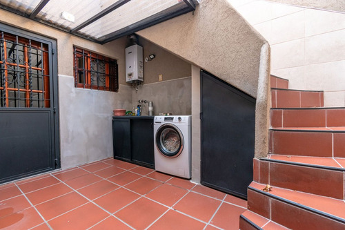 Venta Casa 4 Ambientes Con Terraza Propia, Wilde.