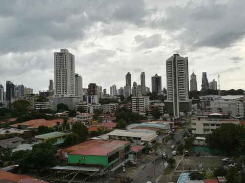 Imagen 1 de 14 de Venta De Apartamento En Chaquira Plaza, El Carmen 20-7857