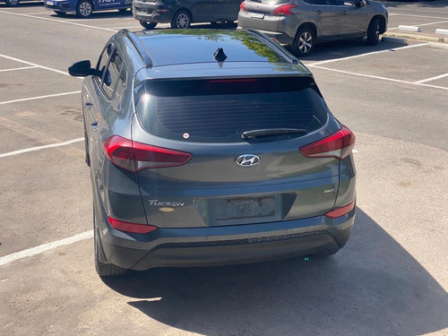 Imagen 13 de 15 de Hyundai Tucson 2.0 4x4 Premium At L16 2017