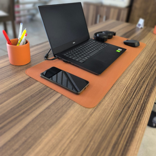 Mousepad Gamer Profissional 70x30 Cm Desk Pad Alta Qualidade Cor Caramelo