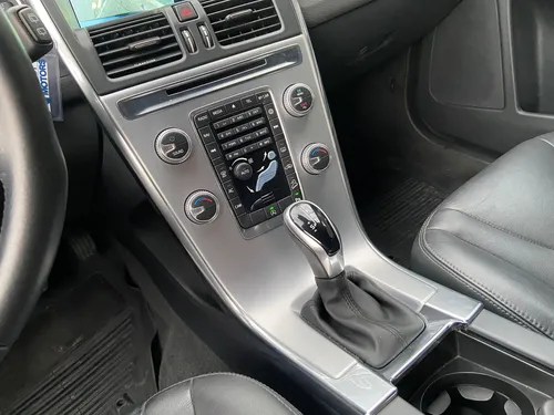 Volvo XC60 2.0 T5 Awd Summum