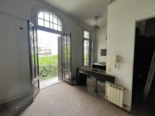 Oportunidad Piso Ph A Refaccionar Balcon 2 X Escaleras **ideal Inversor**