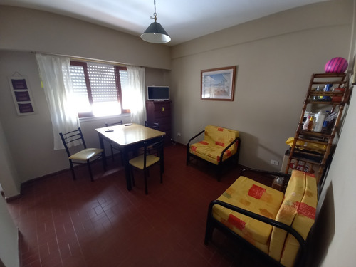 Imagen 2 de 23 de Departamento A 2 Cuadras Del Mar (1345)