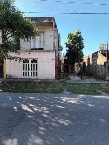 Casa  En Venta En Berazategui, G.b.a. Zona Sur, Argentina