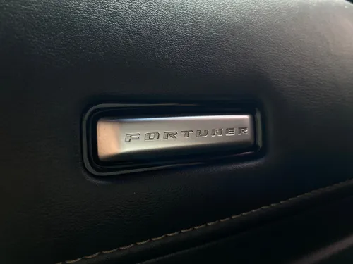 Toyota Fortuner Srv