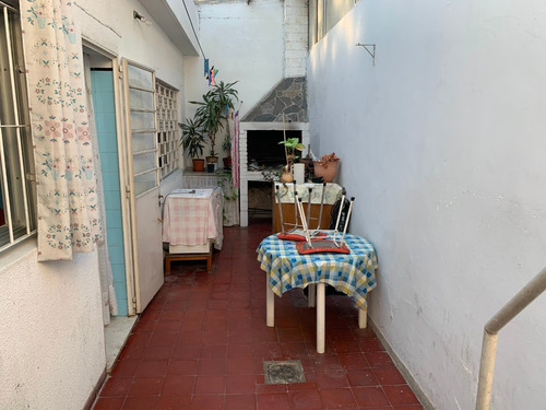 Venta Casa Malvin 2 Dorm Garage . Padron 325 Mts.