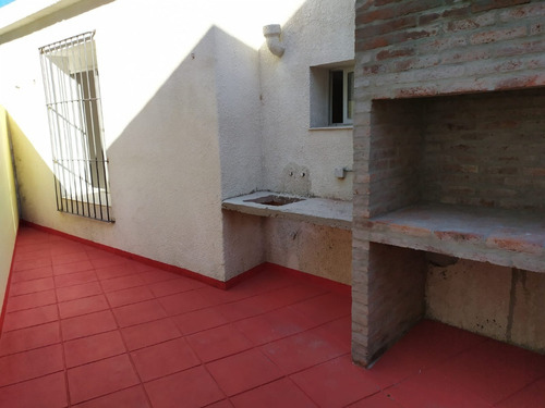 Imagen 3 de 12 de Sin Gastos Comunes! 2 Dorm, Patio Con Parrillero!