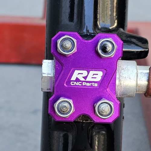Soporte Eje Rueda Delantera Rb Honda Xr 250 300 Tornado Fucsia