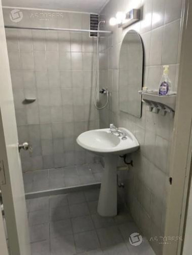 Apartamento - Centro Vivienda U Oficina, Porteria 24hs, A 1 De 18, Gc: Aprox 3.500$