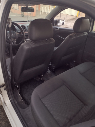 Imagem 5 de 10 de Volkswagen Gol 2015 1.0 Trendline Total Flex 5p