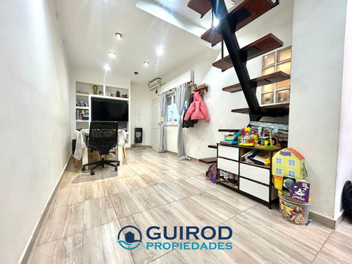 Venta Ph 4 Ambientes Refaccionado Con Patio Y Parrilla En Devoto