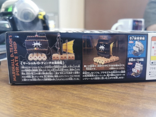 Grand Ship Collection Marshall D. Teach's Model Kit (Usado)