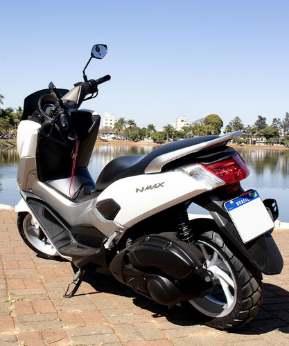 Imagem 2 de 8 de Yamaha Nmax 160 Abs