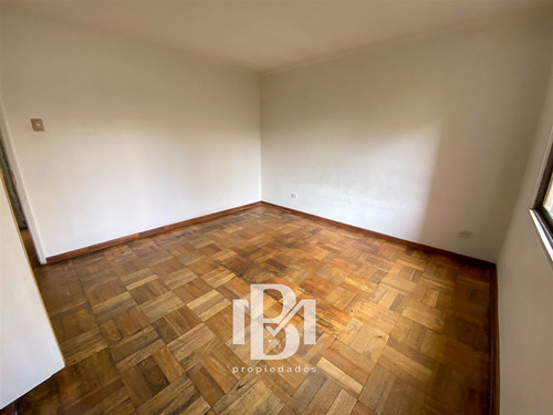 Casa En Venta De 3 Dorm. En Las Condes